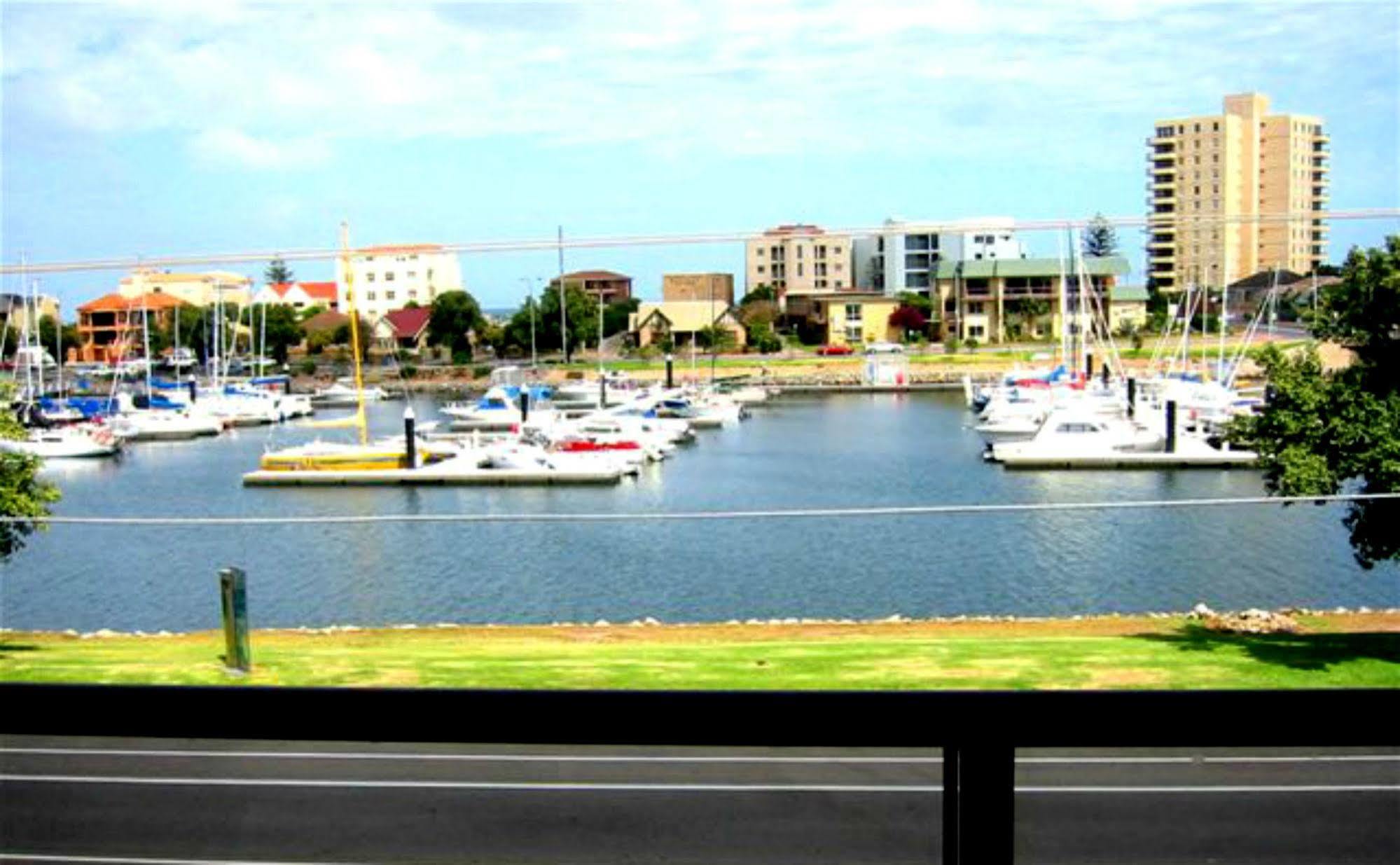 Bayswaterfront *