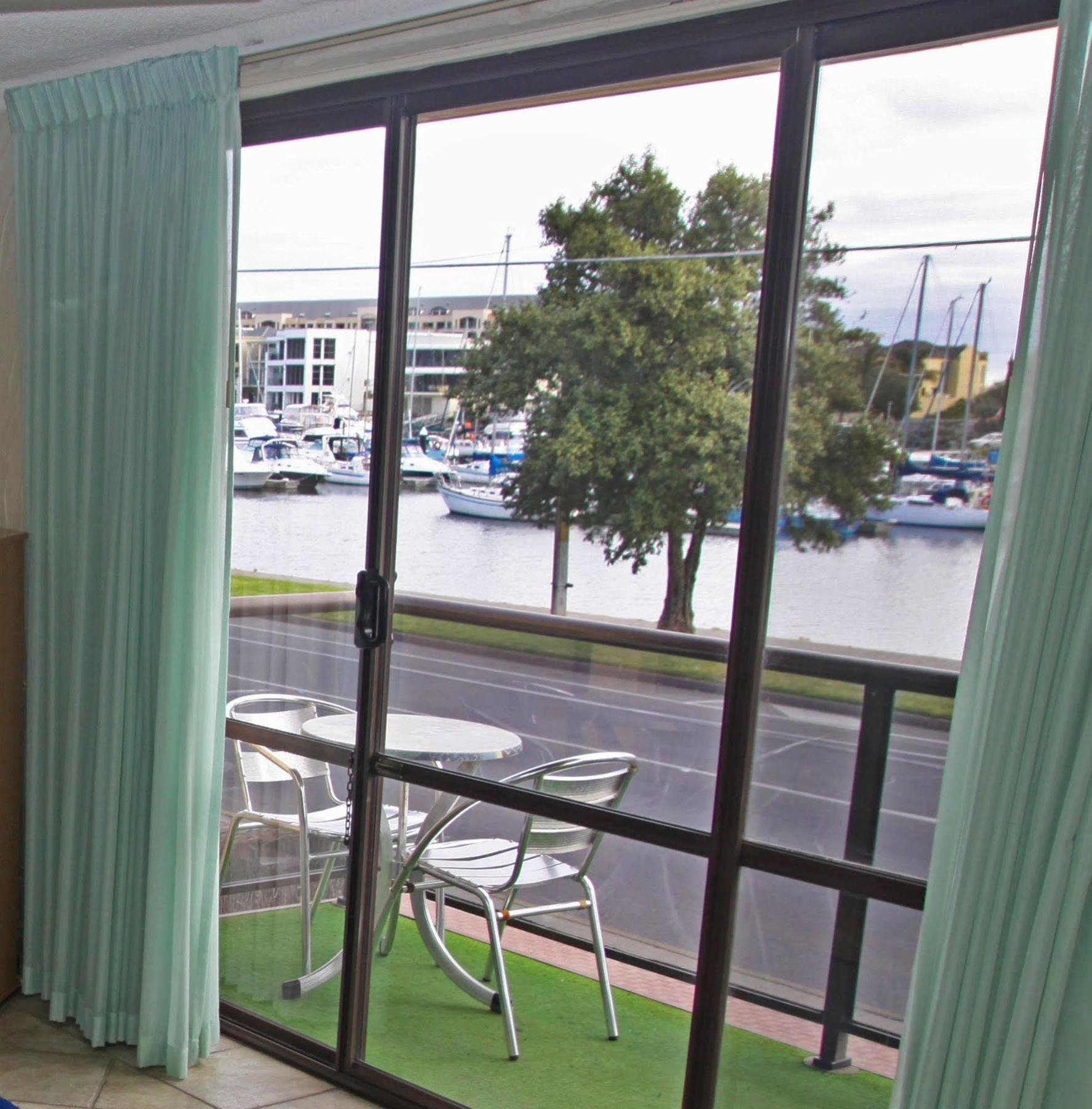 Bayswaterfront Apartamento