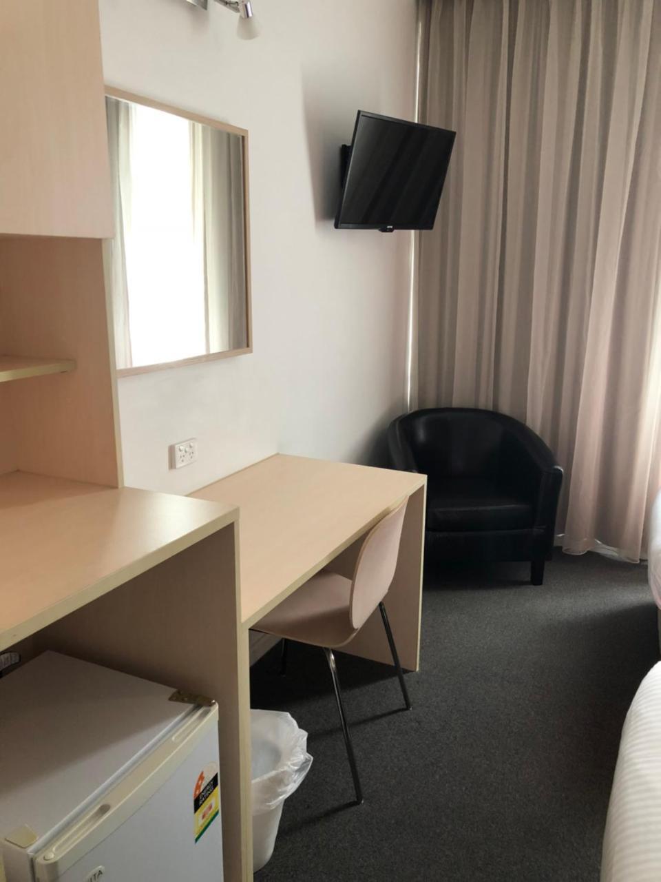 Airport Motel