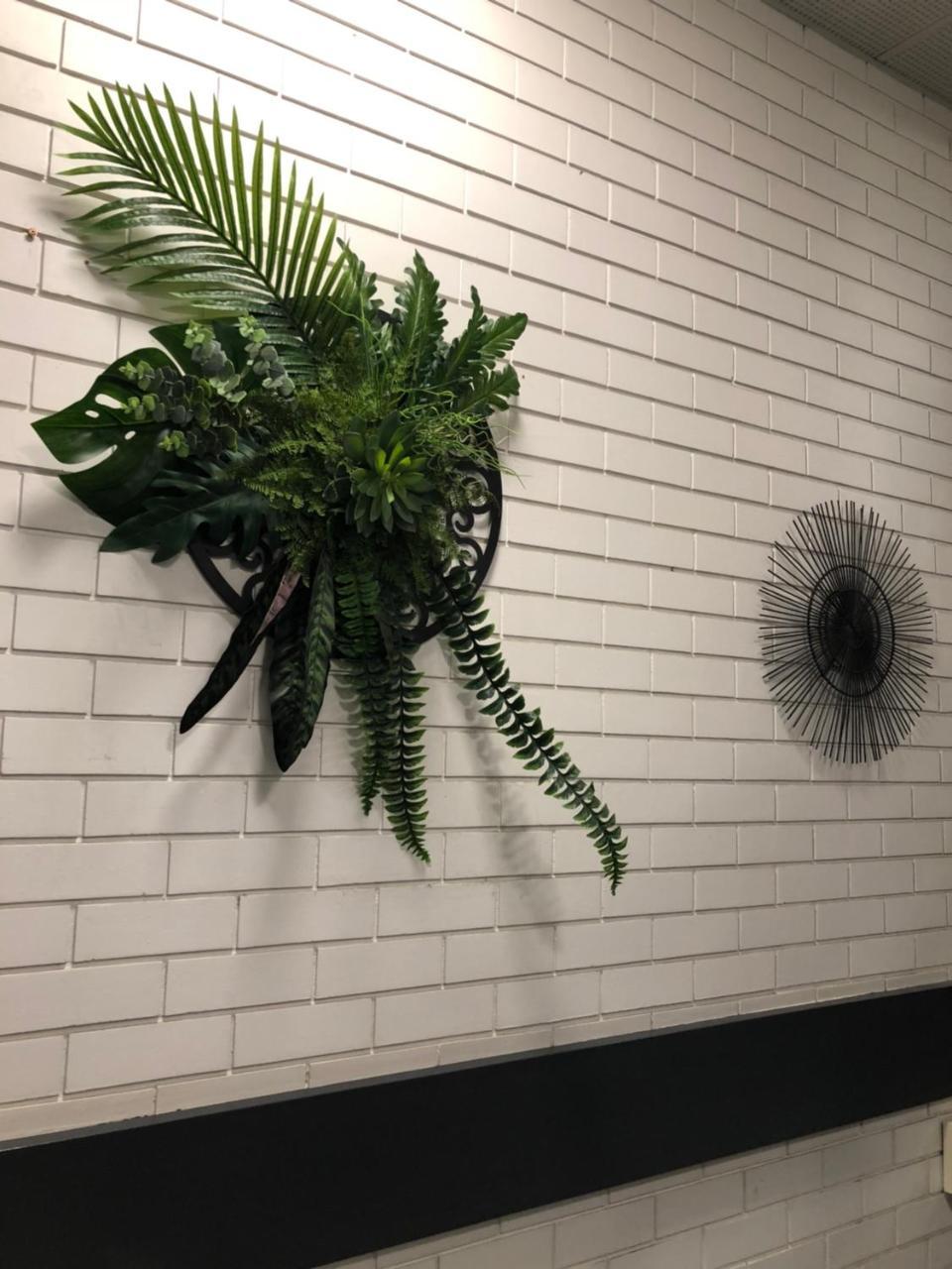 Airport Motel