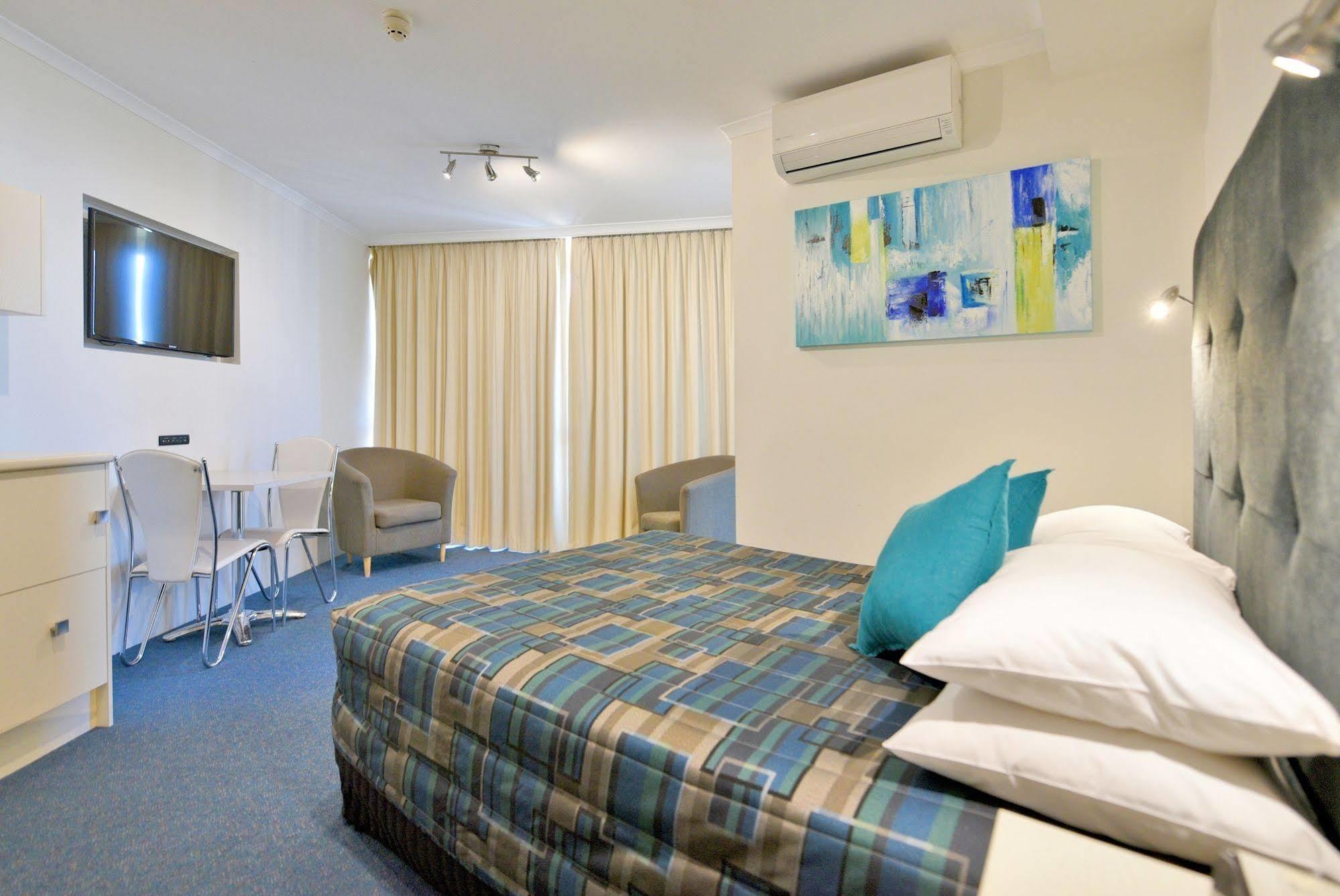 Atlantic Tower Motor Motel 3*