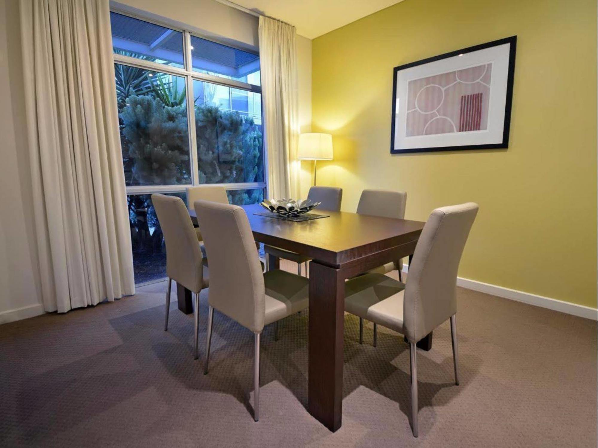 La Loft Unley Aparthotel 4*