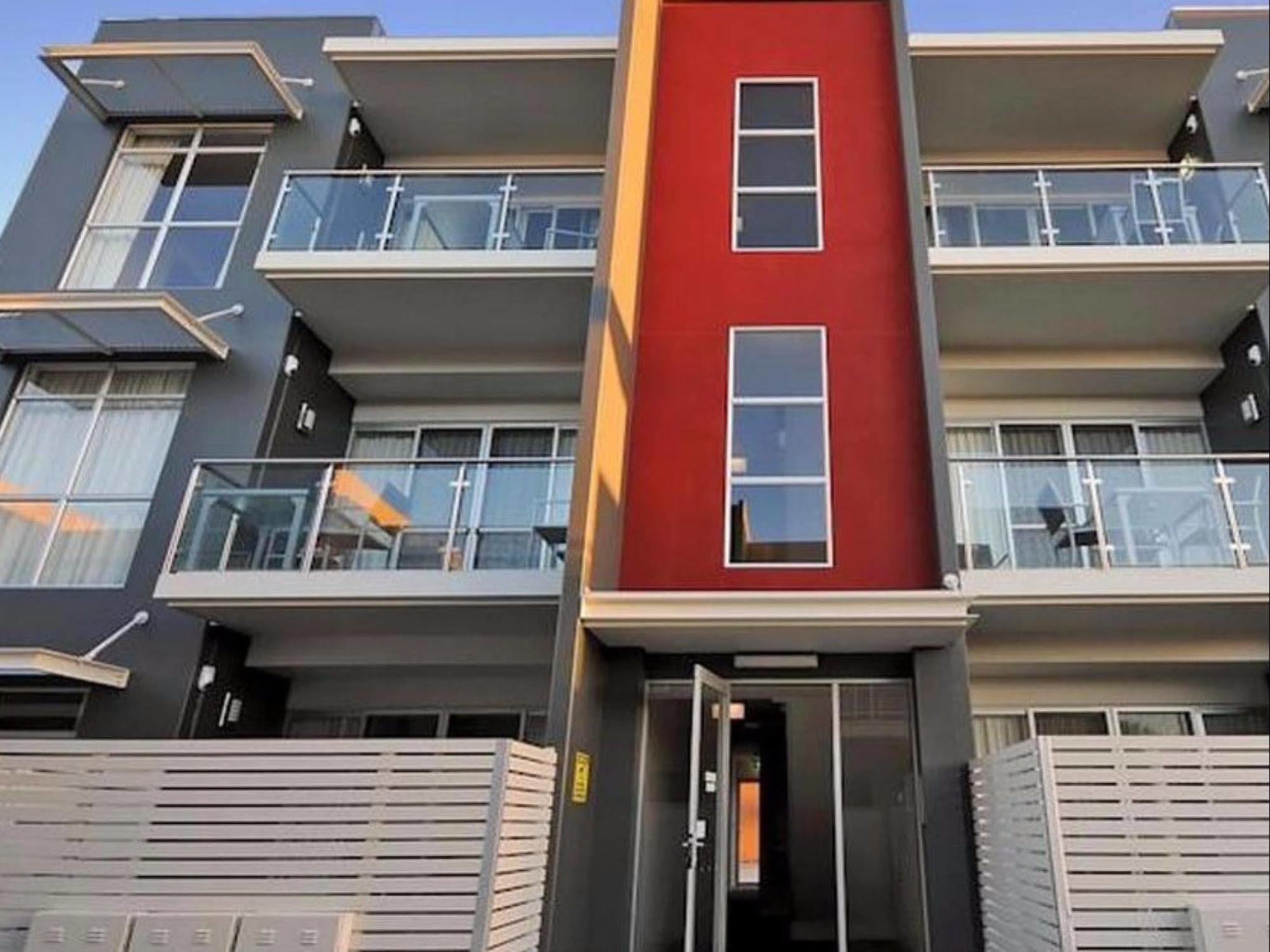 La Loft Unley Aparthotel 4*