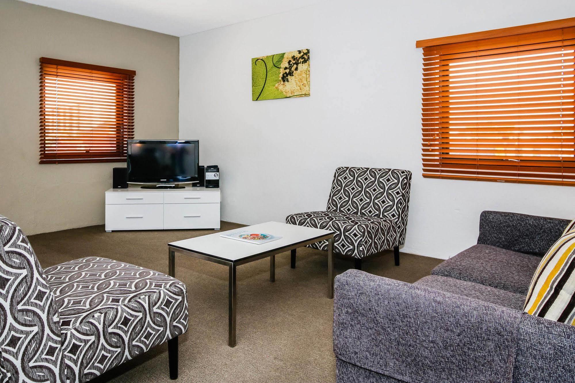 Breakfree 4* Adelaide