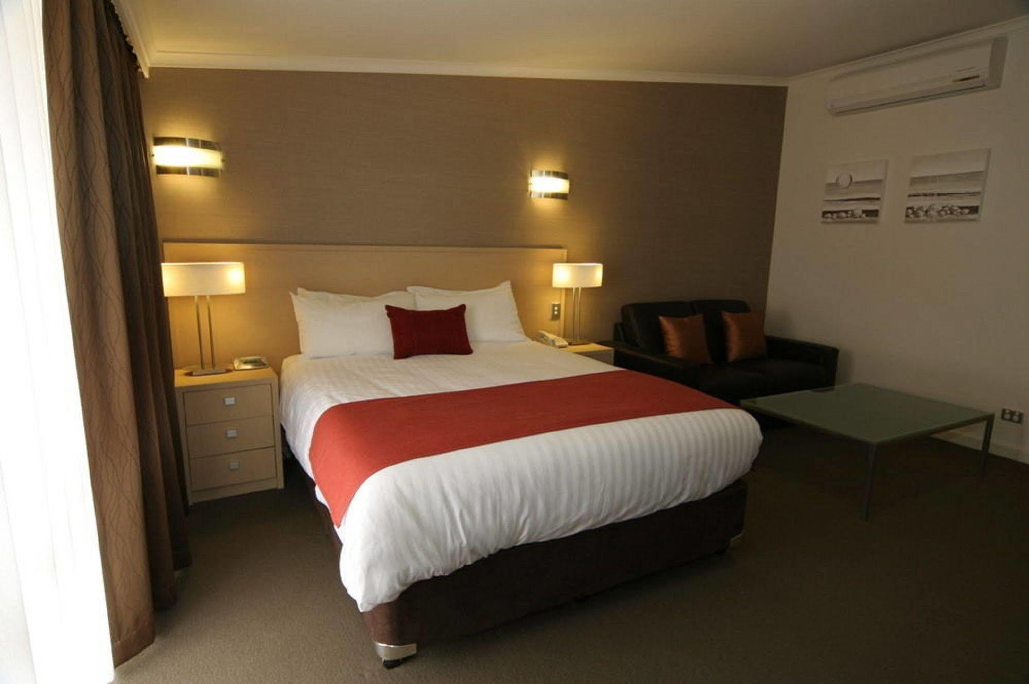 Hotel Largs Pier Adelaide