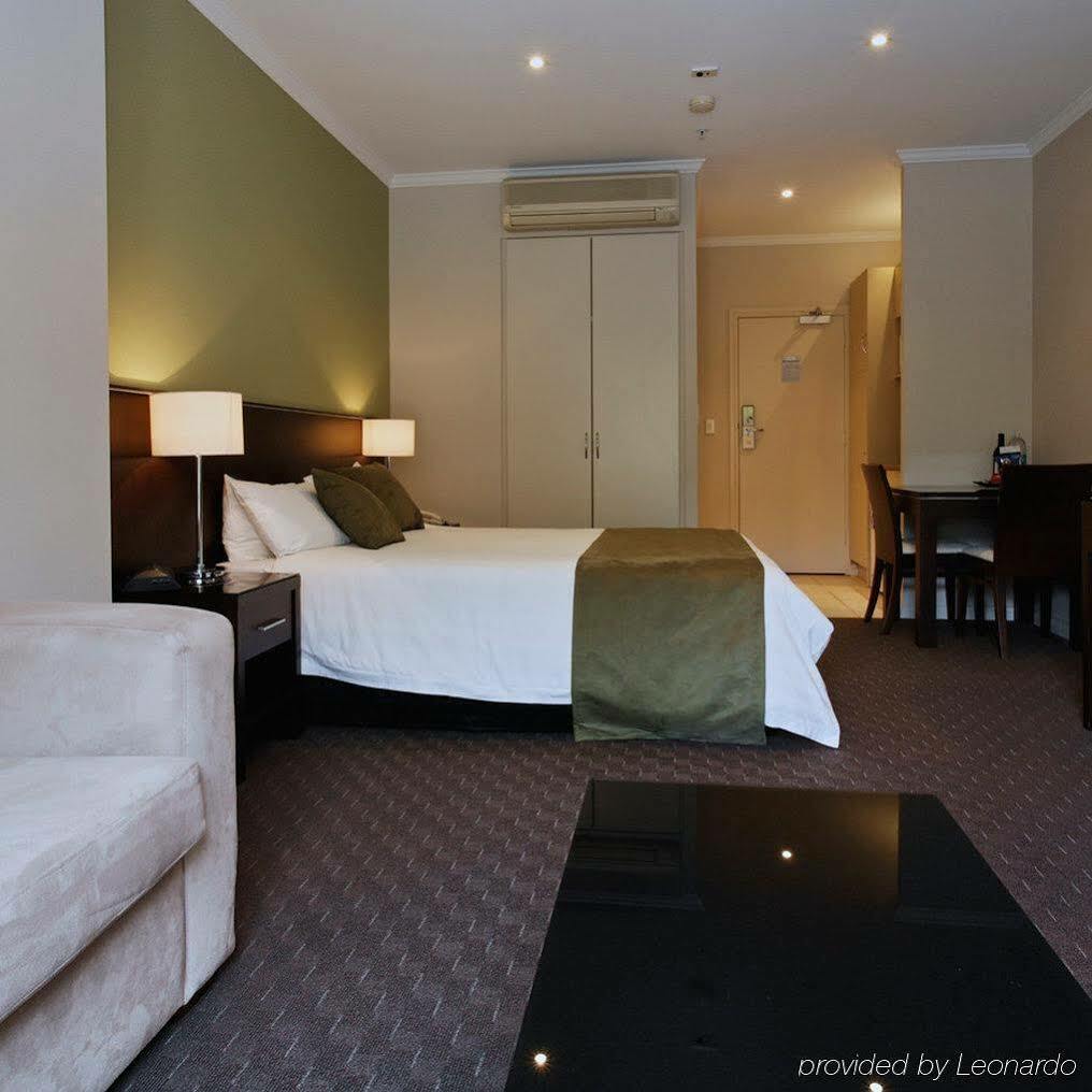 Frome 4* Adelaide