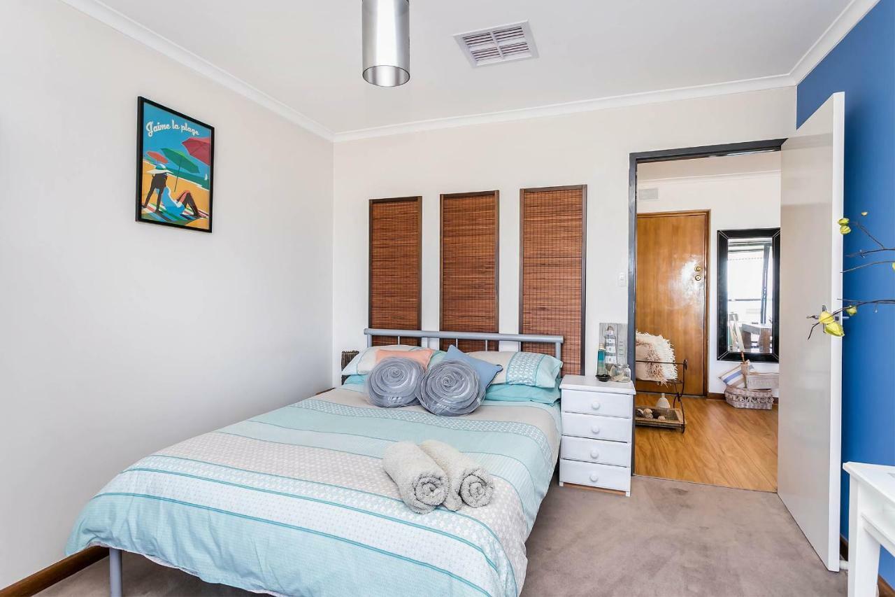 Blissful Beachfront Beachouse Apartment *