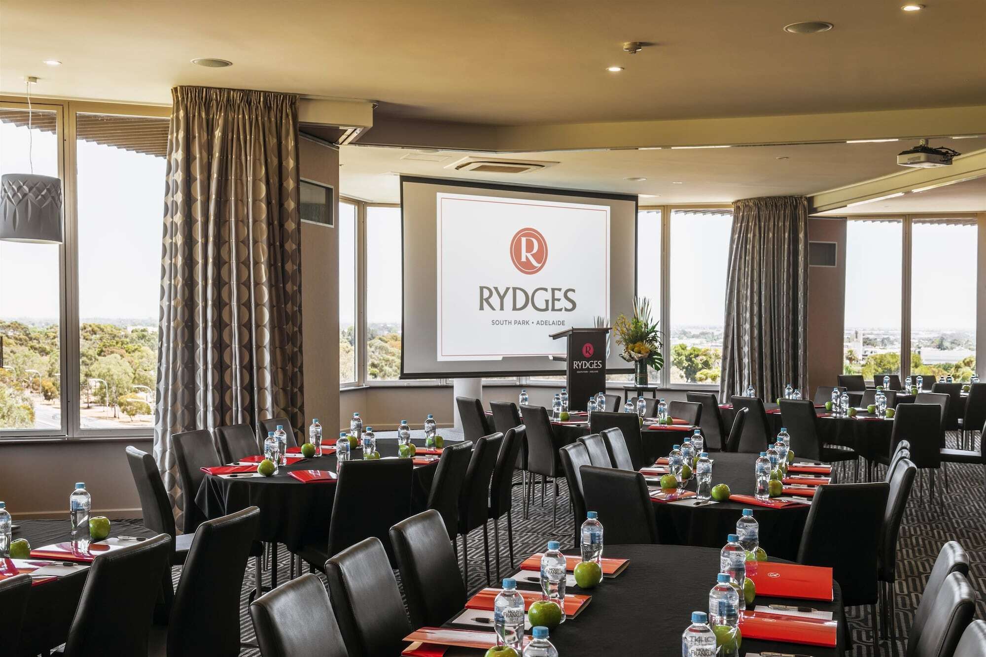 Rydges South Park