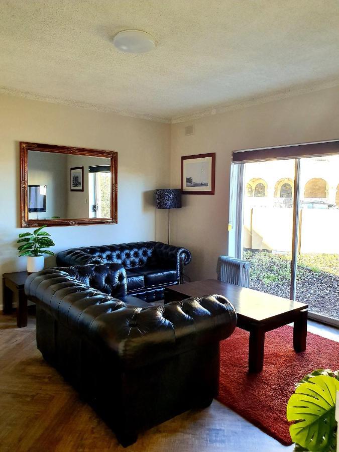 Largs Pier Hotel 4*