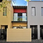 Rnr Serviced Apartments Adelaide