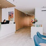 Toms Court Hotel