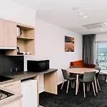 Toms Court Hotel