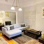 Hollidge House 5 Star Luxury Apartments