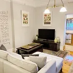 Hollidge House 5 Star Luxury Apartments