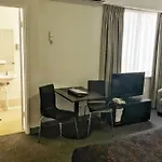 Studio 105 Gouger City Apartment With Parking