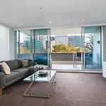 Marble Cbd Luxury 2 Bedroom Apt Pool & Parking