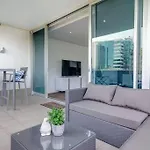 Marble Cbd Luxury 2 Bedroom Apt Pool & Parking