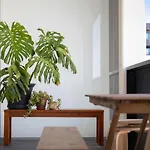 Luxury Apartment In Bowden