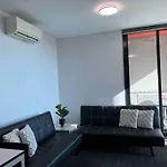 2Br Entire Apt City Central
