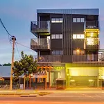 Canopy At 44 Ovingham