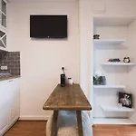 Studio Escape North Adelaide