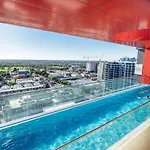 Sky High On Grote Adelaide
