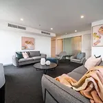 Onyx On North Tce Cbd Penthouse Pool Parking