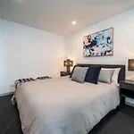 Onyx On North Tce Cbd Penthouse Pool Parking