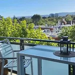 The East Ender 1Br Balcony City View