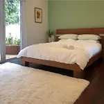 Mi Casa Su Casa