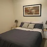 Adelaide Cbd Bluebird Apartment