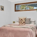 \'Harmony Lodge\' A Cheerful Beachside Refresh