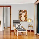 \'Harmony Lodge\' A Cheerful Beachside Refresh
