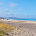 \'Waurra\' A Cosy Moana Beach Getaway