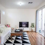 The Lane Of Lightsview - Relaxed Inner-City Living