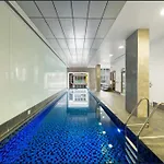 Hi 5 Star Adelaide City Luxury Oasis