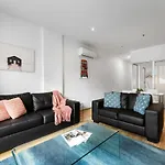 The Heart Of The Cbd - 2Br Modern Apt Wi-Fi