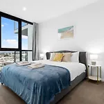 The Elegant 1Br Cbd Apt - City View - Parking