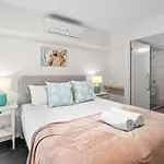 Amazing Cbd 2Br Apt - Walkable & Wi-Fi & Charm