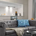 Amazing Cbd 2Br Apt - Walkable & Wi-Fi & Charm