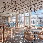 Hotel Alba Adelaide