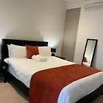 Tasha\'S Apartments On Morphett
