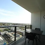 Cbd Stunning High Floor View - Free Parking Free Netflix Free Gym Free Pool Free Sauna Free Coffee