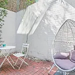 The Muse On Halifax Stylish Town House