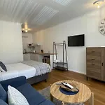 Taft Apartments