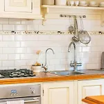 Firebird Cottage A Hallmark To Adelaides History