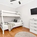 Brompton Bliss - A Relaxed Northern Adelaide Retreat