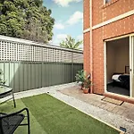 2 Bedroom Apartment In Melbourne Street - North Adelaide