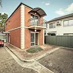 2 Bedroom Apartment In Melbourne Street - North Adelaide