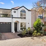 Fantastic Family Home Near City